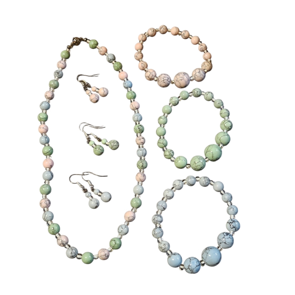 Vintage Pastel Dyed Howlite Bead Set: Necklace, 3 Bracelets 3 Pairs - Earrings